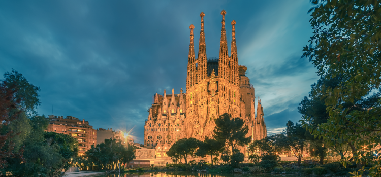 Superficies paraboloides hiperbólicas, el ingenio detrás de la estética